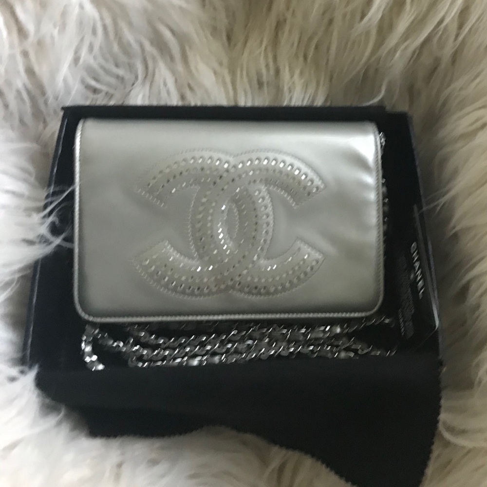 🌟S/EB-(1) OF MY FAVORITES🌟CHANEL Limited Ed Patent WOC Crystals